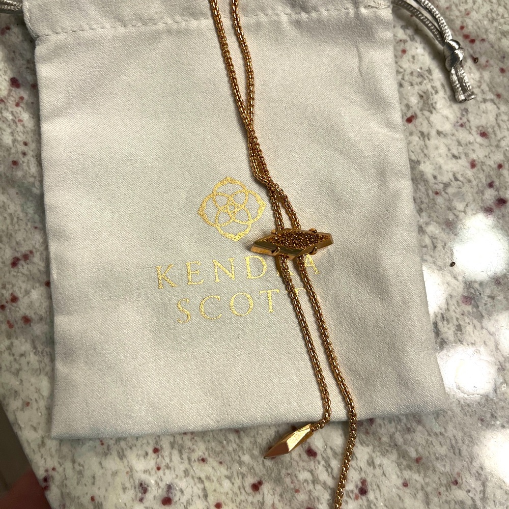 Kendra Scott Cheska Rose Gold necklace